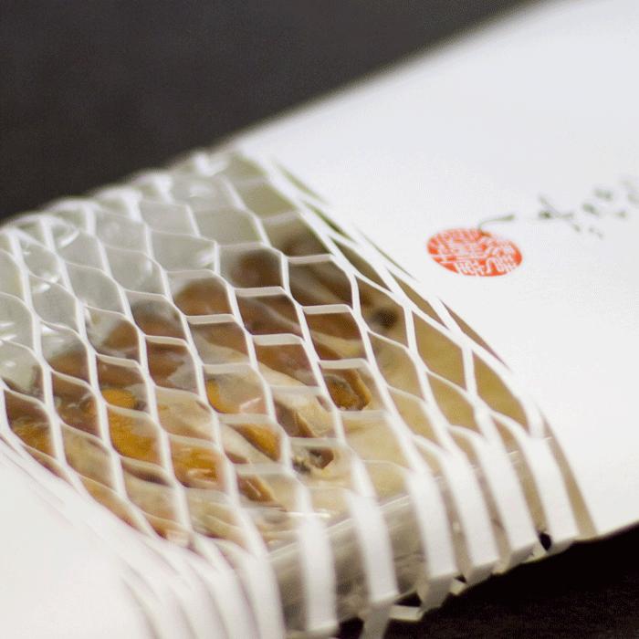 珍味 肴 滋賀 鮒寿し 子持ち お試しパック 6~7切入 天然 ニゴロブナ [ あゆの店きむら ] 鮒ずし 鮒寿司 ふなずし お取り寄せ 肴 おつまみ グルメ ご当地 |  | 03