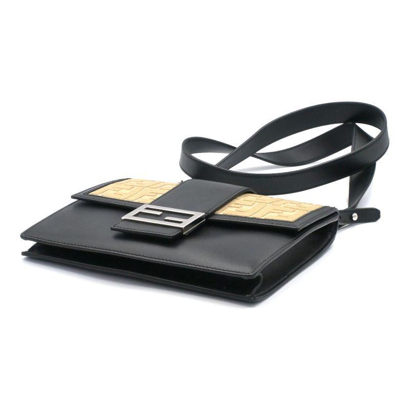 FENDI（フェンディ） ズッカ フラットバゲット ショルダーバッグ