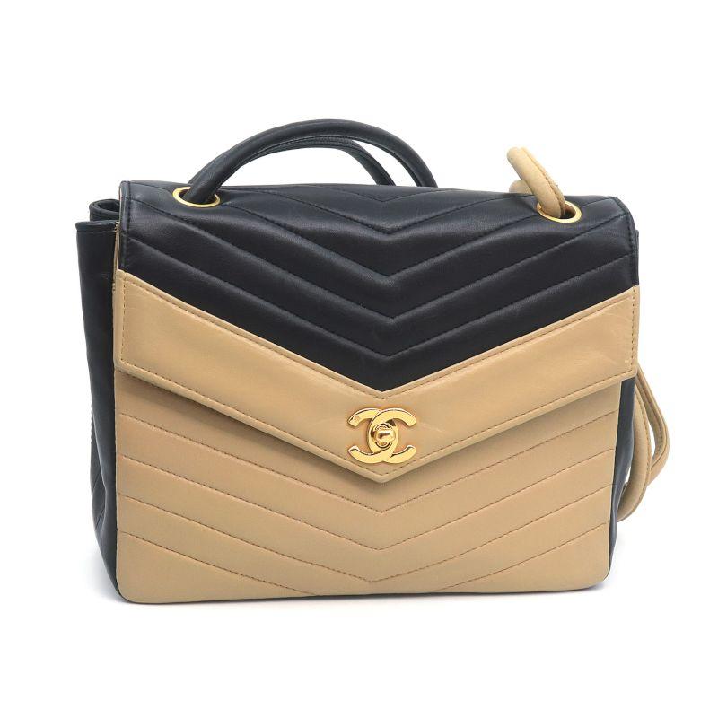 シャネル シェブロン Vステッチ ショルダーバッグ ブラック ラムスキン レディース CHANEL 【中古】 CHANEL（シャネル） シェブロン Vステッチ ラムスキン ショルダー