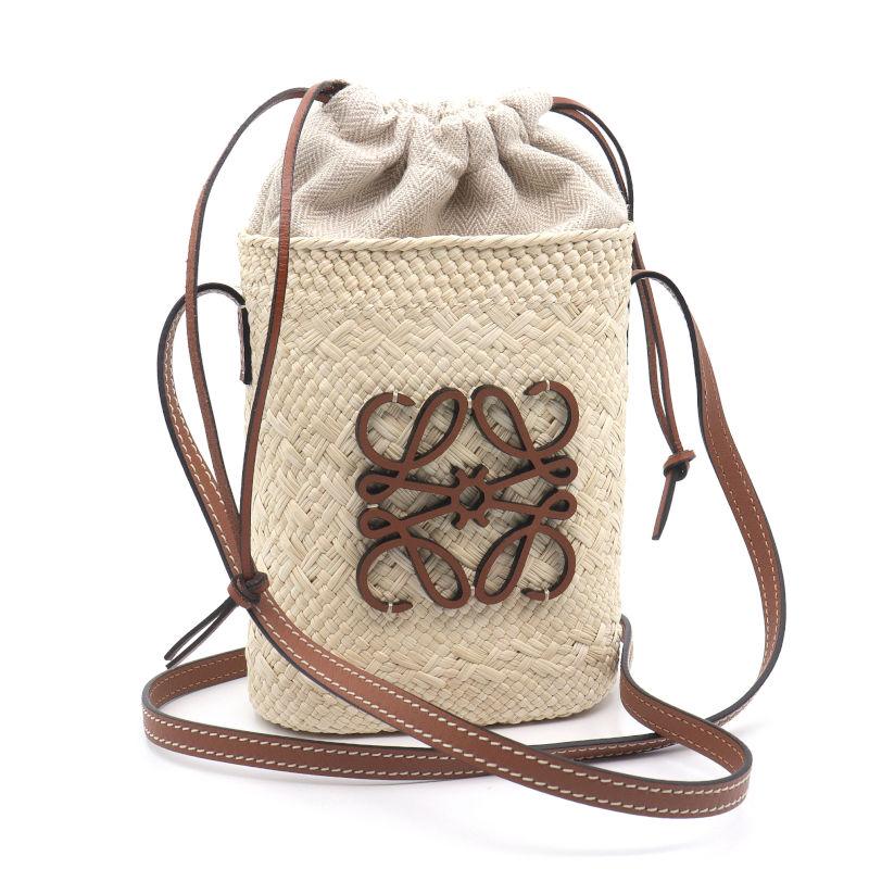 ロエベ スクエアポケット C630G35X05 ナチュラル タン カーフ  