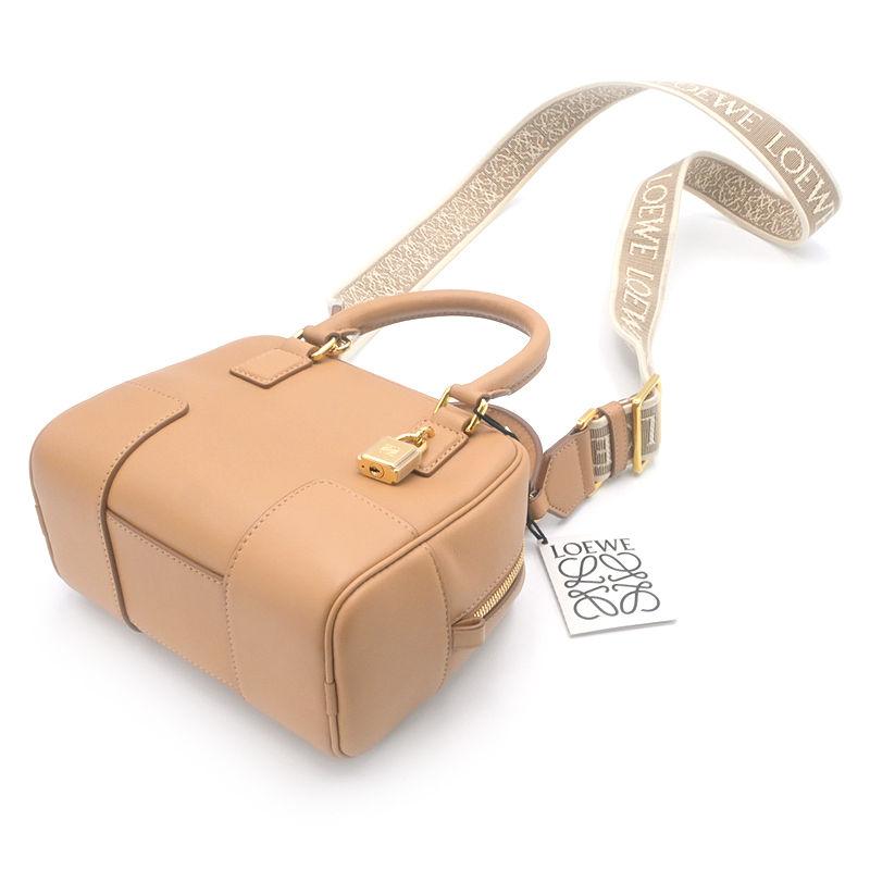 LOEWE（ロエベ） アマソナ16スクエア A039N21X01 2586 レザー ブラウン