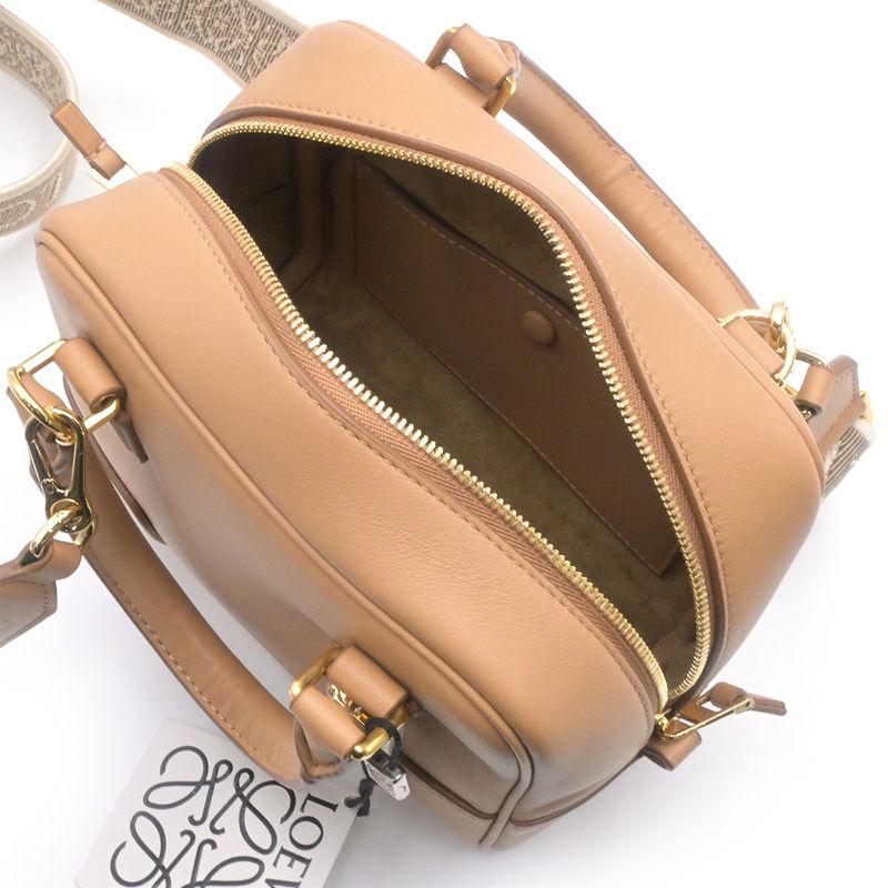 LOEWE（ロエベ） アマソナ16スクエア A039N21X01 2586 レザー ブラウン