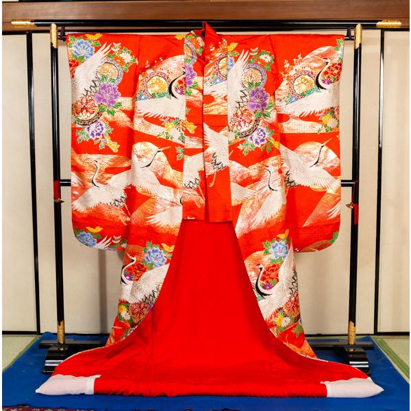 色打掛 美品 飛鶴 扇紋 刺繍 赤 正絹色打掛 飛び