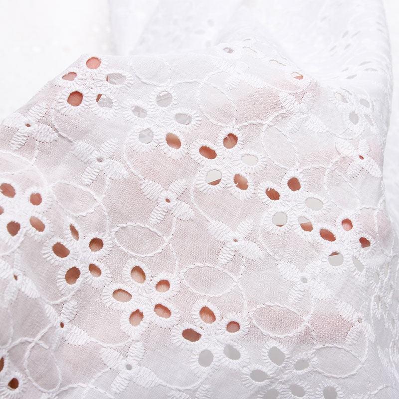 衣装 手作り 刺繍 綿100 コットン 綿レース カットワークレース生地 レース生地 ローンレース生地 花柄 3種類の模様選択可 幅1 3m 長さ1m 洗えるマスク素材 C By 167 あじさい商店 通販 Yahoo ショッピング