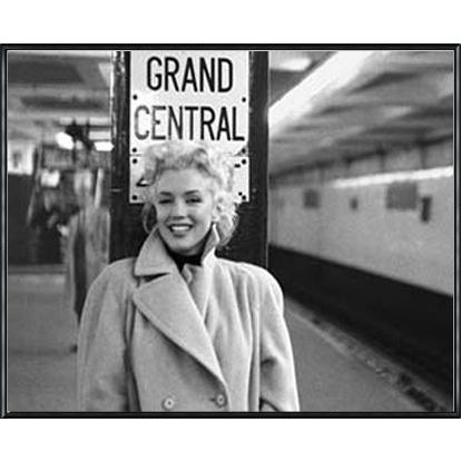 マリリン モンロー、 Grand Central Station（エド フィンガーシュ） 額装品 アルミ製ハイグレードフレーム