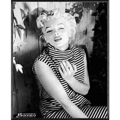 マリリン モンロー 1954 マリリン モンロー 額装品 アルミ製ハイグレードフレーム Parselsorgu Com