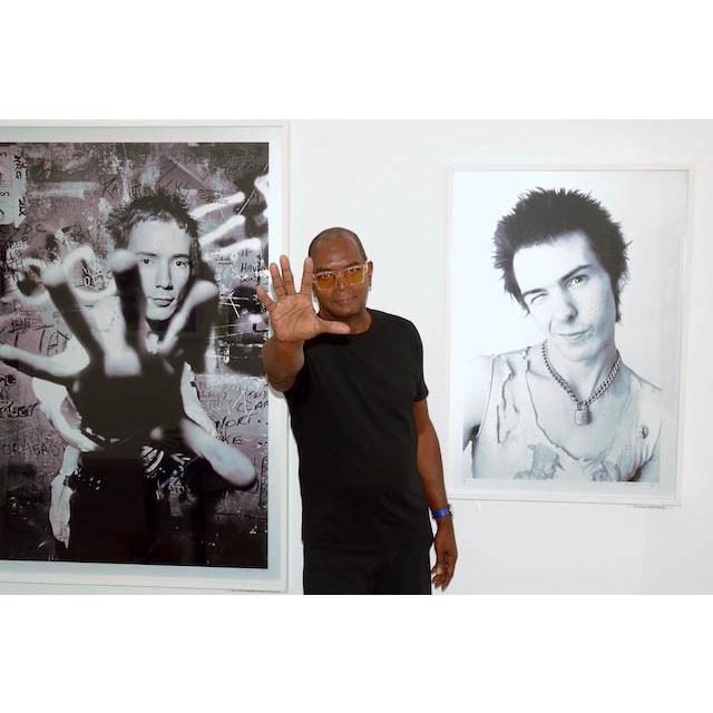 額装済/シド・ヴィシャス(Sid Vicious)Smashed Hotel ポスター オベイ シド・ヴィシャス(Sid Vicious)Smashed Hotel