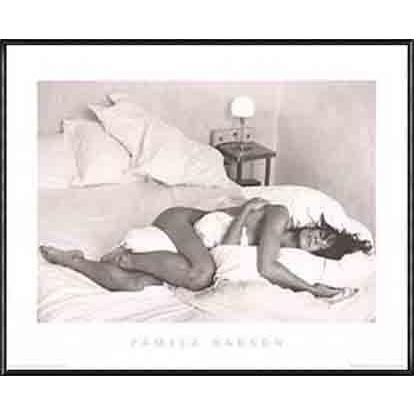 ポスター アート Naked Girl in Bed（パメラ ハンソン） 額装品 アルミ製ハイグレードフレーム