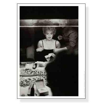 ポスター アート マリリン モンロー Dressing Room Mirror 1954（サム ショー） 額装品 アルミ製ベーシックフレーム｜aziz｜03