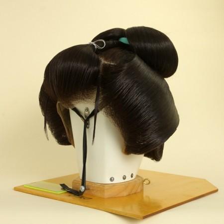 日本髪かつら 銀杏返し (中古品) 【受注生産品】 演劇 芸者 日本髪かつら 銀杏返し (中古品) 【受注生産品】 演劇 芸者