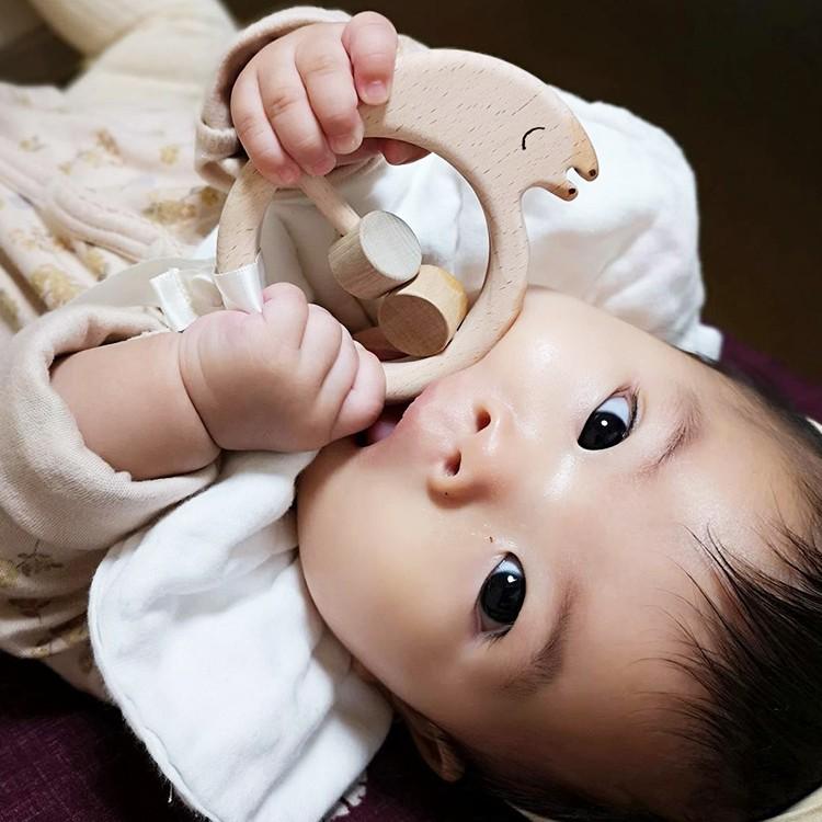 ひだ木フト にぎにぎつむちゃん 赤ちゃん用ラトル 歯固め 出産祝 ベビー 木製 プレゼント Hg 暮らしを創る あずさ屋 通販 Yahoo ショッピング