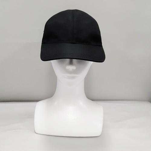 驚きの価格が実現！ ビースリープラダ 帽子 キャップ ロゴ Re Nylon