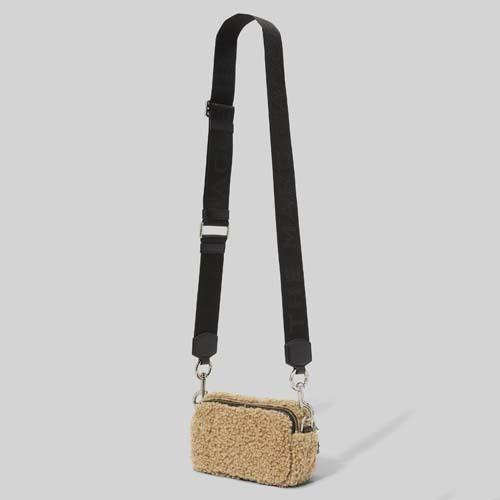 マークジェイコブス ショルダーバッグ モコモコ 秋冬 THE SNAPSHOT TEDDY レディース ブラック グレー ブラウン H130M06FA21 MARC JACOBS Gift バッグ G2140102549(19350円)