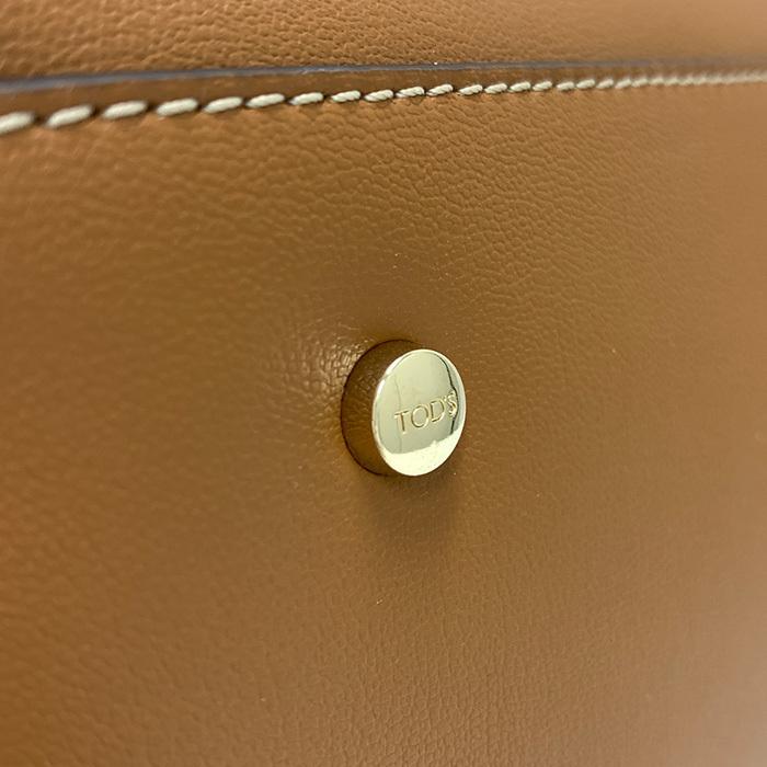 【爆買】トッズ TOD'S レザー ショルダ― バッグ XBWEBRA0250UBL ブラウン 茶色 A4 サイズ 収納可 シンプル レディースの画像