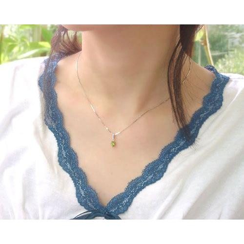 ペリドット ネックレス 18金 K10 K18ホワイトゴールド 誕生石 8月