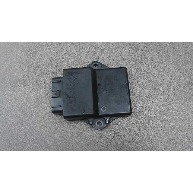 マジェスティ C SG03J-073xxx の CDI *1462933460 中古 : バイクパーツ