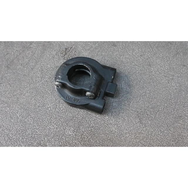 シグナス-X SE12J-302xxx の アクセルホルダー ポチX *1541652238 中古