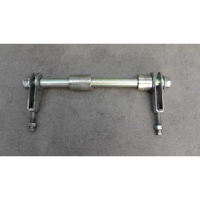 シルビア系　リアハブ　ジャンク YBR125 LBPPCJLA270204xxx の リア アクスルシャフト *1543972604 中古