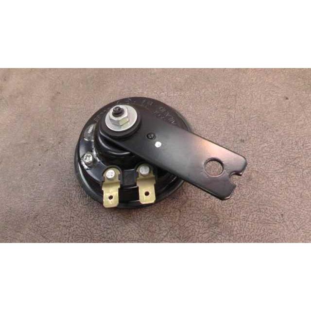 ボーン アクシスZ SED7J-003xxx の ホーン *1544148601 中古 : バイクパーツ