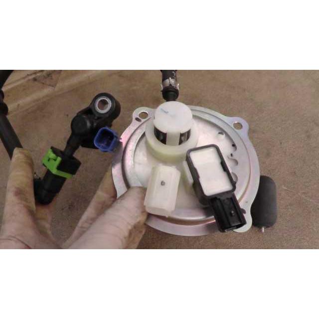 アクシスZ SED7J-003 の 燃料ポンプ *1544149501 中古 : バイクパーツ