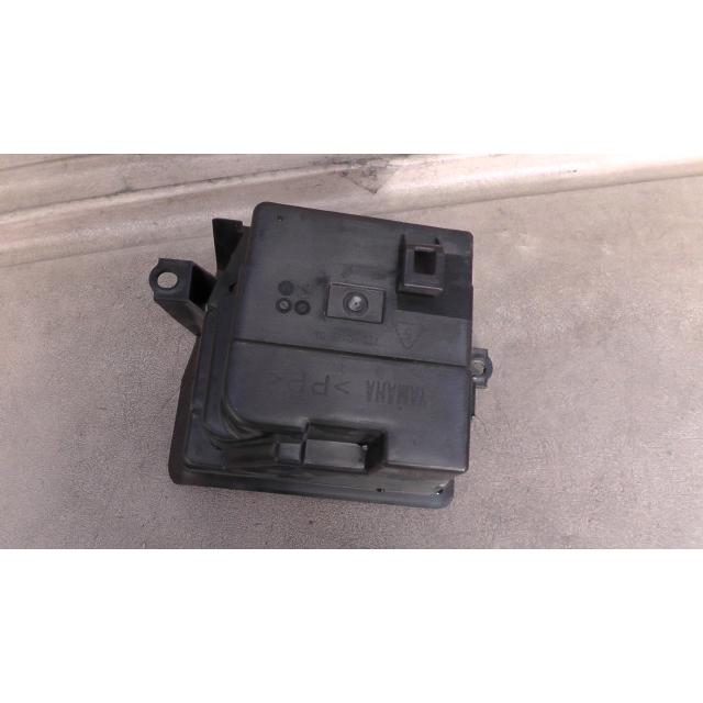 アクシスZ SED7J-003xxx の バッテリー ケース *1544151213 中古
