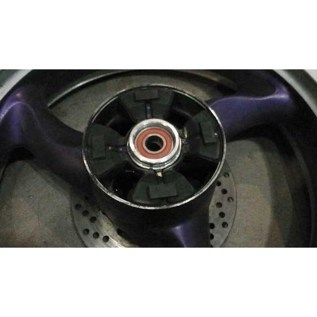 バリオス ZR250A-007xxx の リアホイール タイヤ付 *1549412187 中古