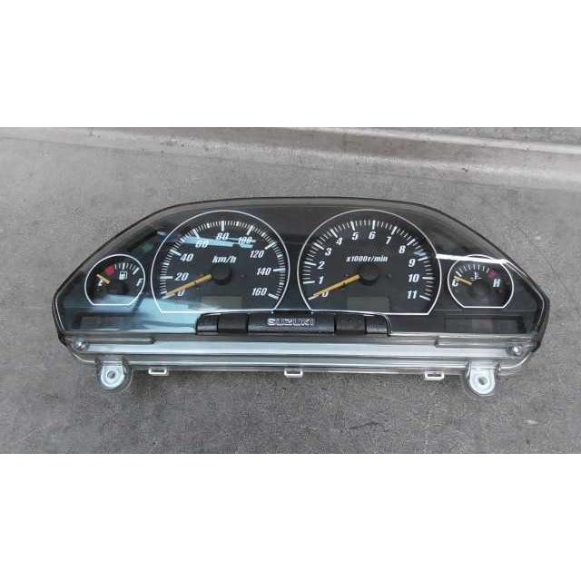 スカイウェイブ400 CK43A の メーター レンズ欠け 爪折れ *1555643837