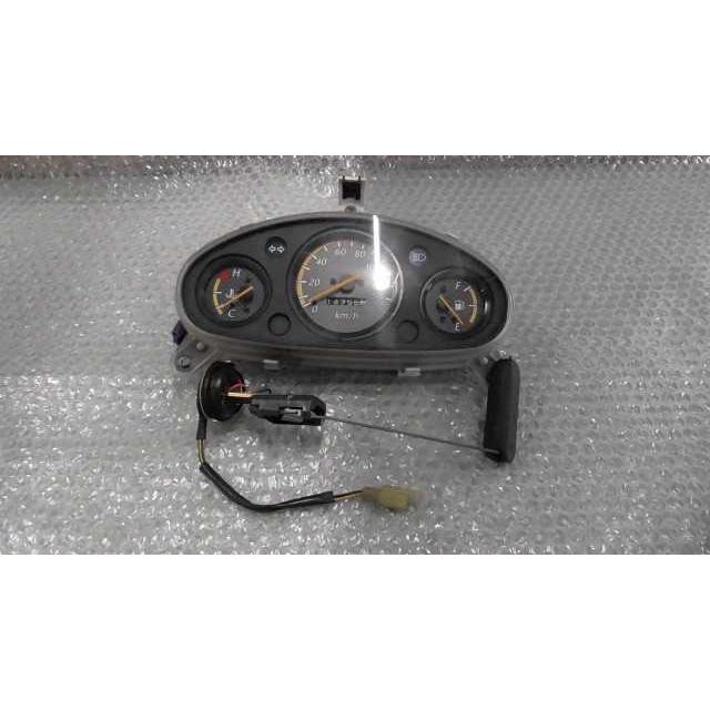 アヴェニス125 CF43A-100xxx の スピードメーター *1570509671 中古