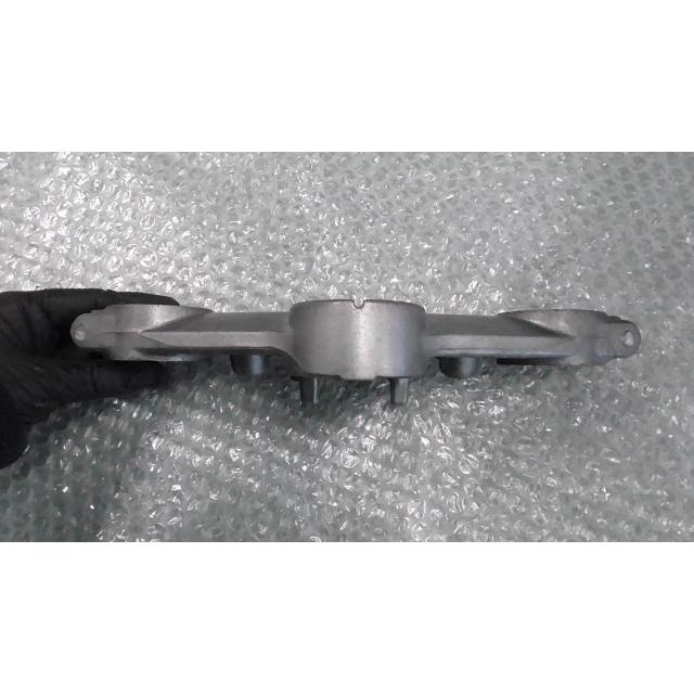 VT250 スパーダ MC20-1012xxx の トップブリッジ *1573007181 中古