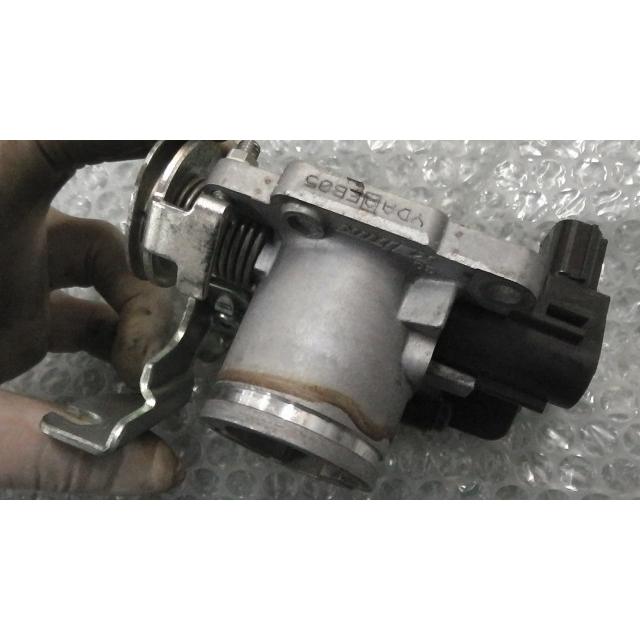 リード125 JF45-1012xxx の スロットルボディ *1583117571 中古