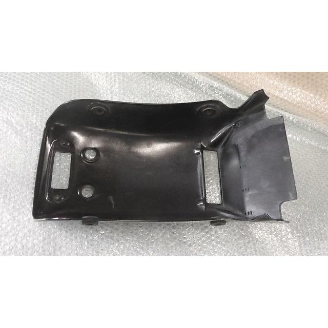 エリミネーター250 EL250A-023xxx の リアフェンダー *1593569035 中古
