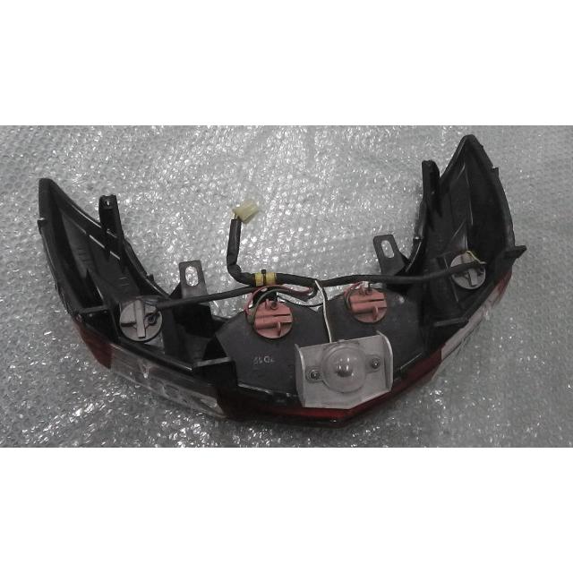 マジェスティ250 SG20J-001xxx の テールランプ *1599789507 中古