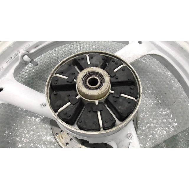 FZR250 2KR-125xxx の リアホイール *1601518647 中古 : バイクパーツ