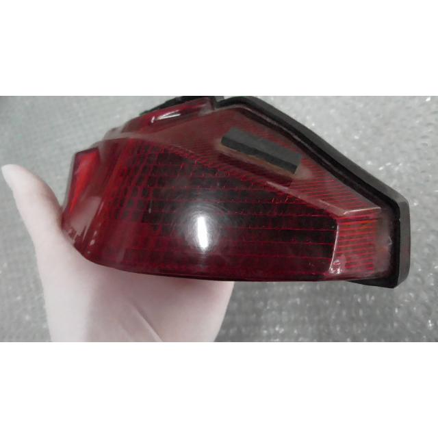 VTZ250 MC15-1064xxx の テールランプ *1602814923 中古 : バイク