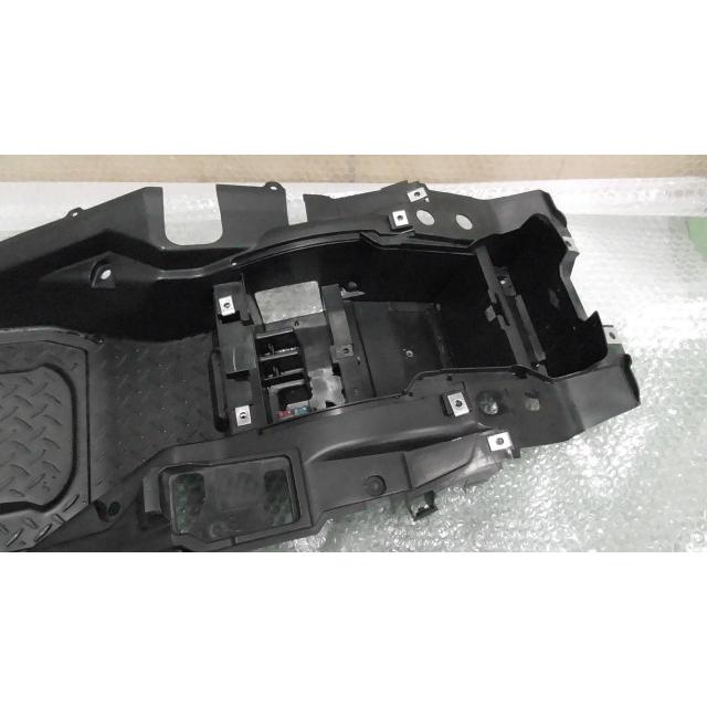 ズーマーX JF52-1001xxx の メットインボックス *1607056107 中古