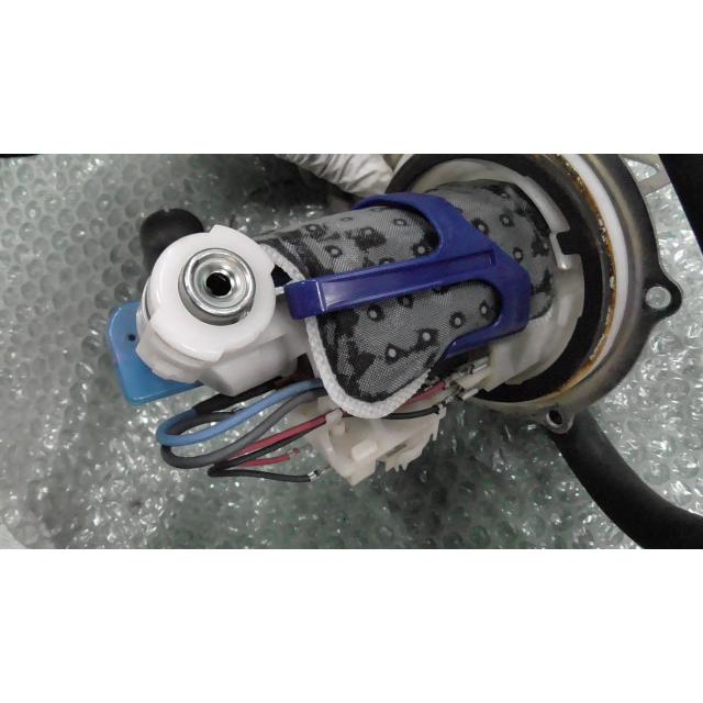 YZF-R25 RG10J-014xxx の 燃料ポンプ *1609142563 中古 : バイクパーツ
