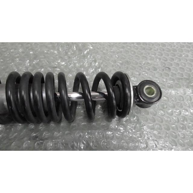 アクシスZ SED7J-008xxx の リアサスペンション *1610693954 アクシスZ SED7J-008xxx の リアサスペンション *1610693954