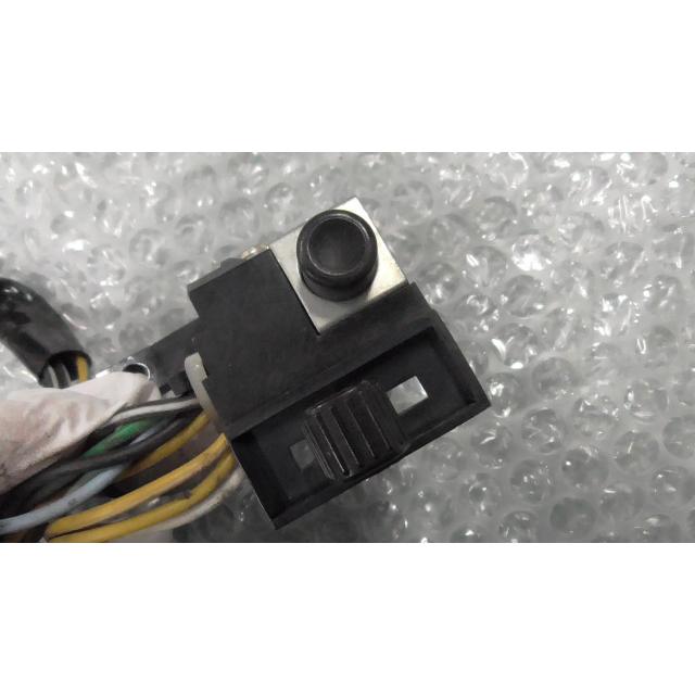 アドレスV50 CA44A-144xxx の ハンドルスイッチ *1611022120 中古