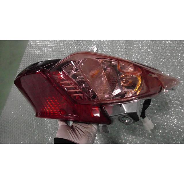 アドレス125 DT11A-106xxx の テールランプ 傷 *1611710267 中古