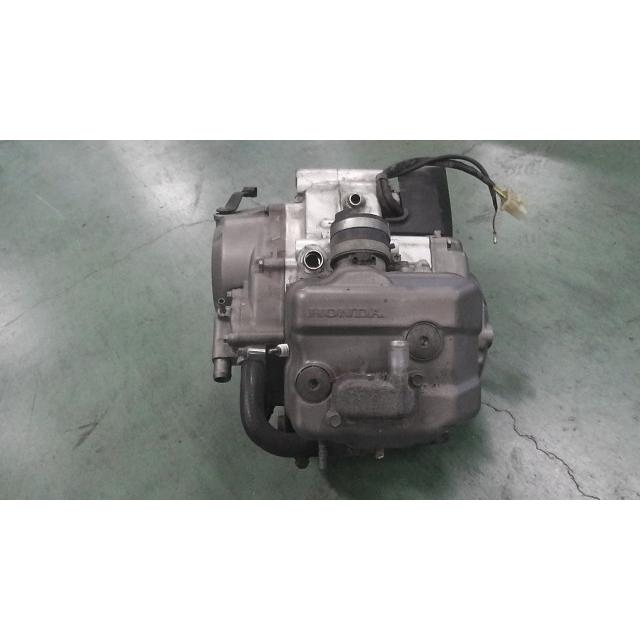 CBR125R MLHJC34A755120xxx の エンジン *1611711981 中古 : バイク