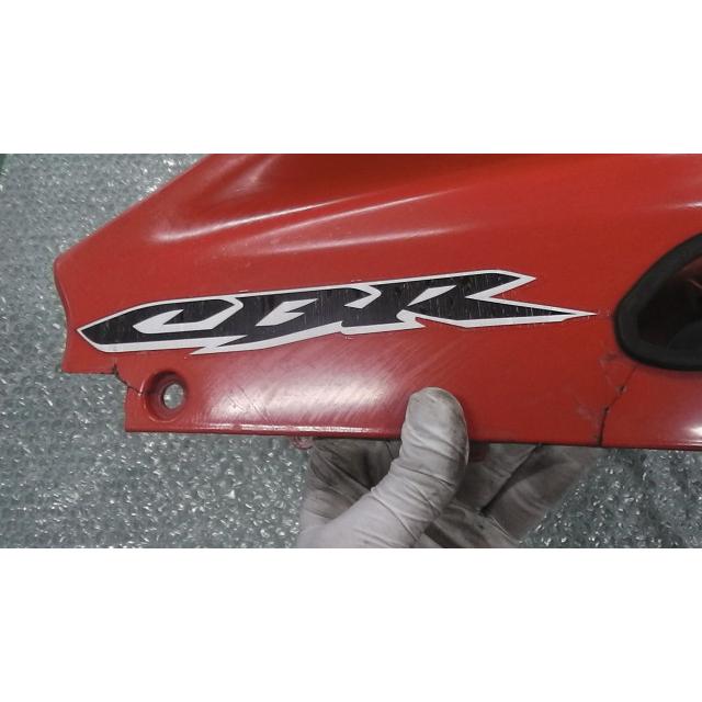 CBR125R MLHJC34A755120xxx の アッパーカウル ヒビ *1611714184 中古