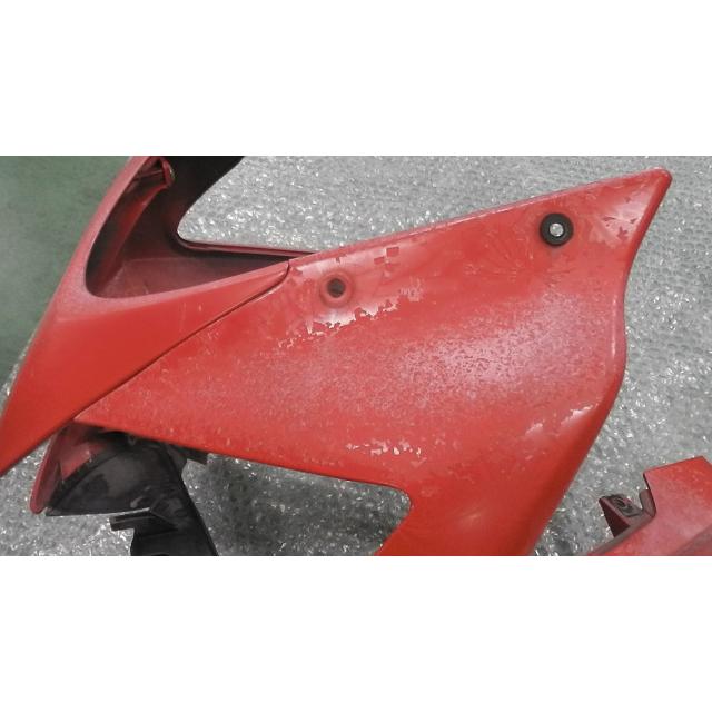 CBR125R MLHJC34A755120xxx の アッパーカウル ヒビ *1611714184 中古