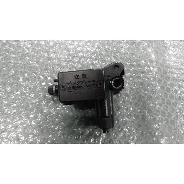 CB125R JC79-1001xxx の マスターシリンダー *1612406927 中古
