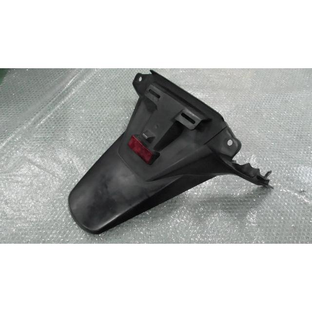 マジェスティ250 SG20J-000xxx の リアフェンダー *1615341454 中古 