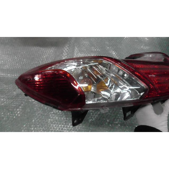 マジェスティ250 SG20J-011xxx の テールランプ 傷 *1616549125 中古