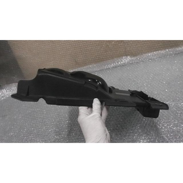ジェンマ250 CJ47A-101xxx の シート下カバー *1616636698 中古