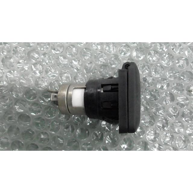 ダンク AF74-1000xxx の シガーソケット *1623396343 中古 : バイク