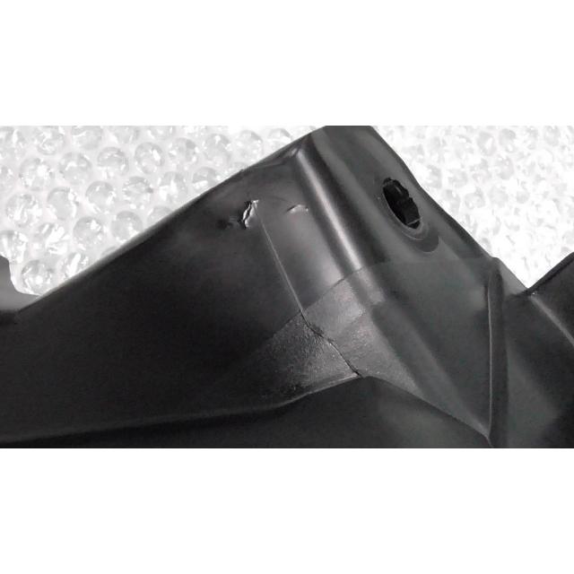 マジェスティ250 SG20J-012xxx の リアフェンダー *1623806439 中古 