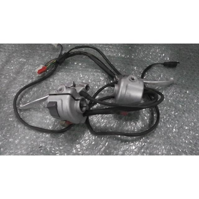 ビーノ4スト FI SA37J の ハンドルスイッチ 左右 M8 *1625707078 中古