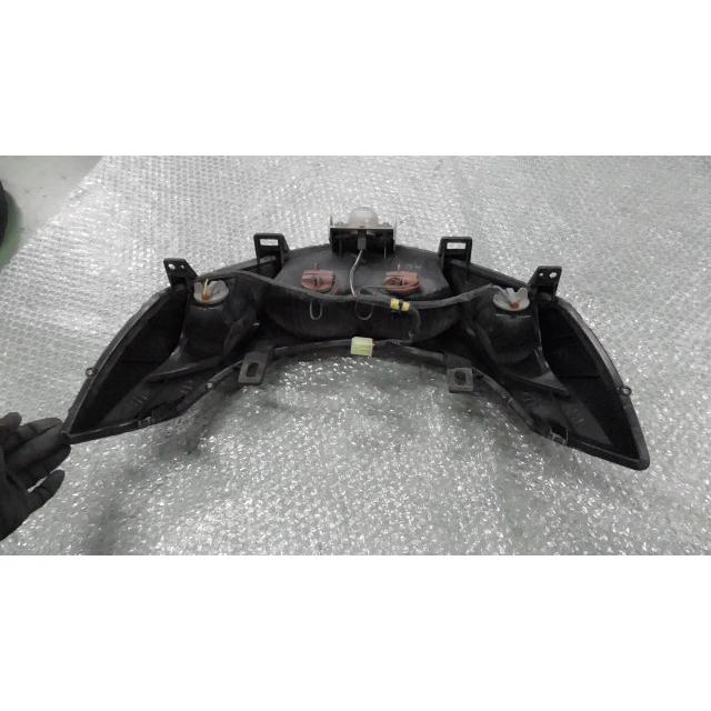 ヤマハ YAMAHAマジェスティ250 SG20J 社外テールランプ 新品未使用 マジェスティ250 SG20J-003xxx の テールランプ 傷 *1627440403 中古